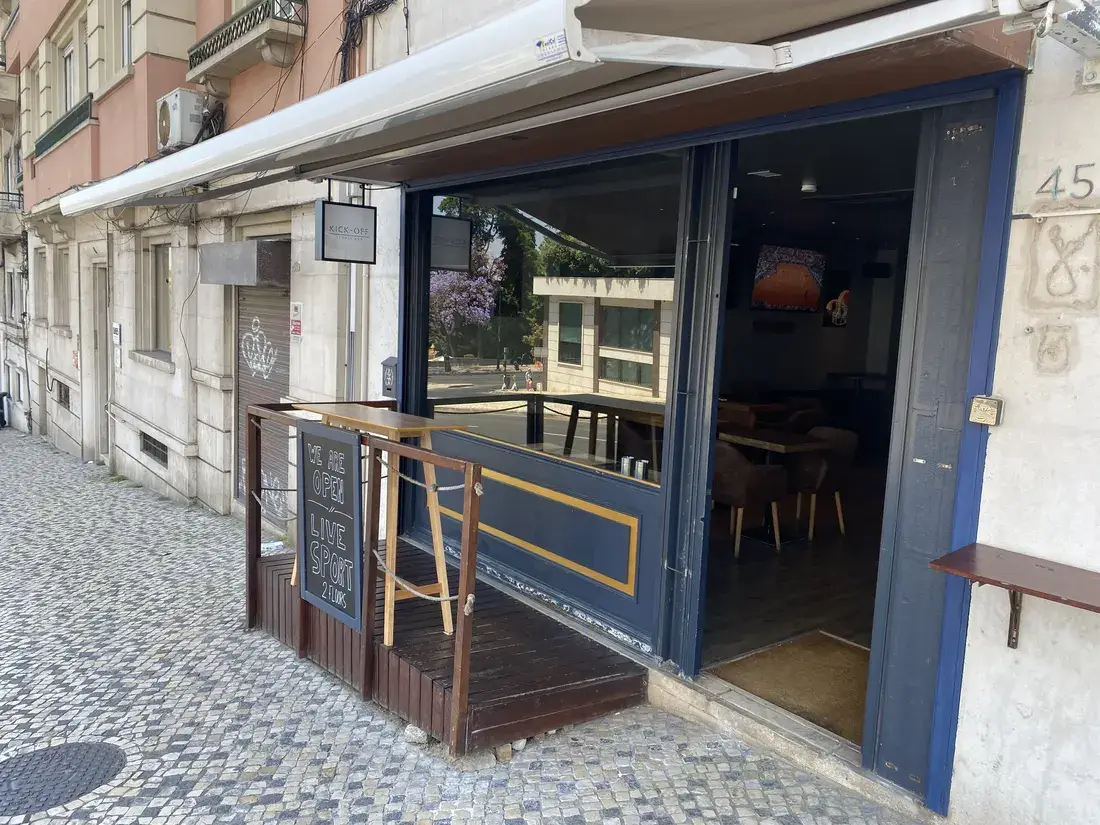 Ecrã principal do Kick-Off Sports Bar Lisboa — ver futebol ao vivo